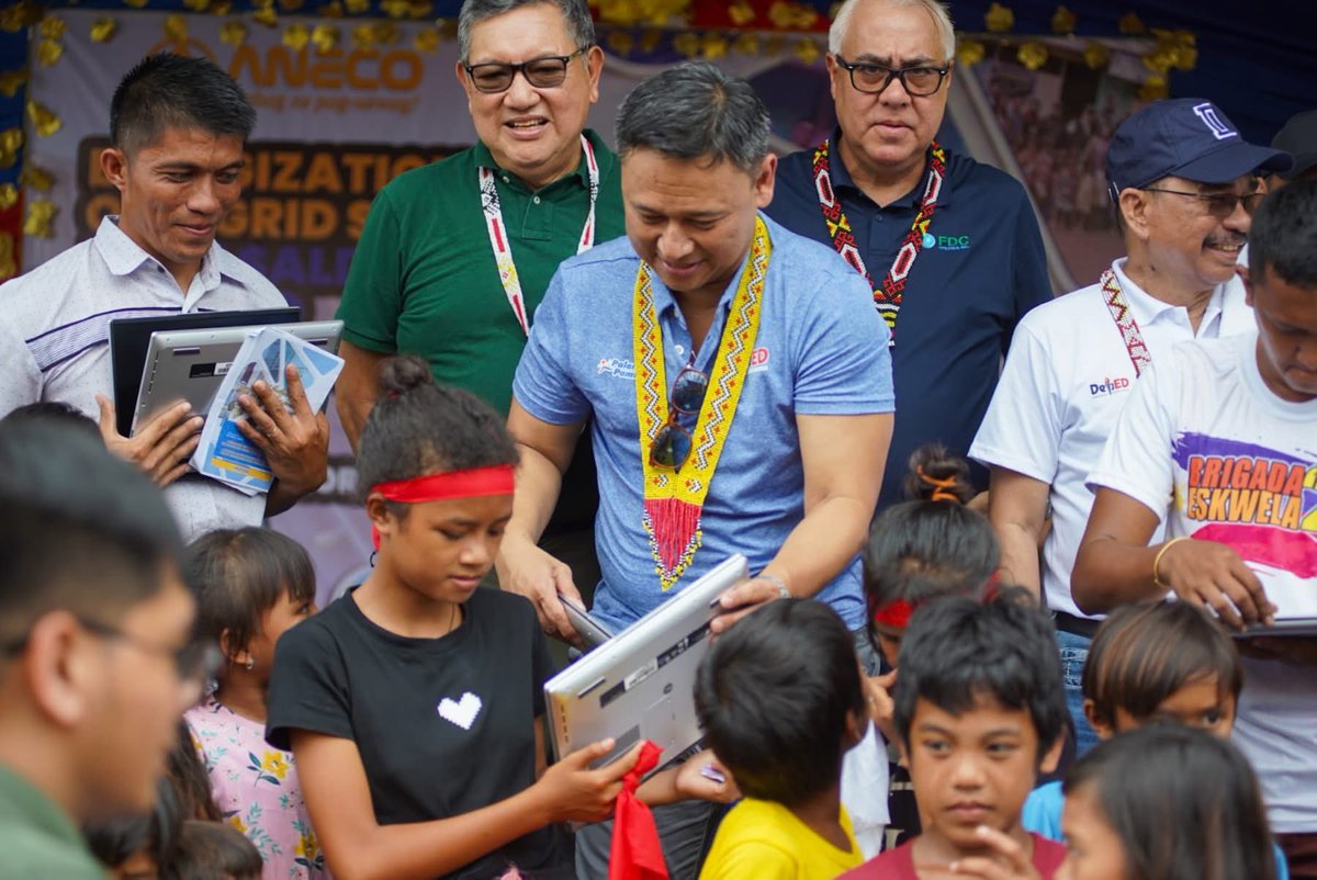 Mga bagay na NEVER nagawa at never naisip gawin ni SaraUlo palibhasa focus sya sa pondo paano nanakawin.