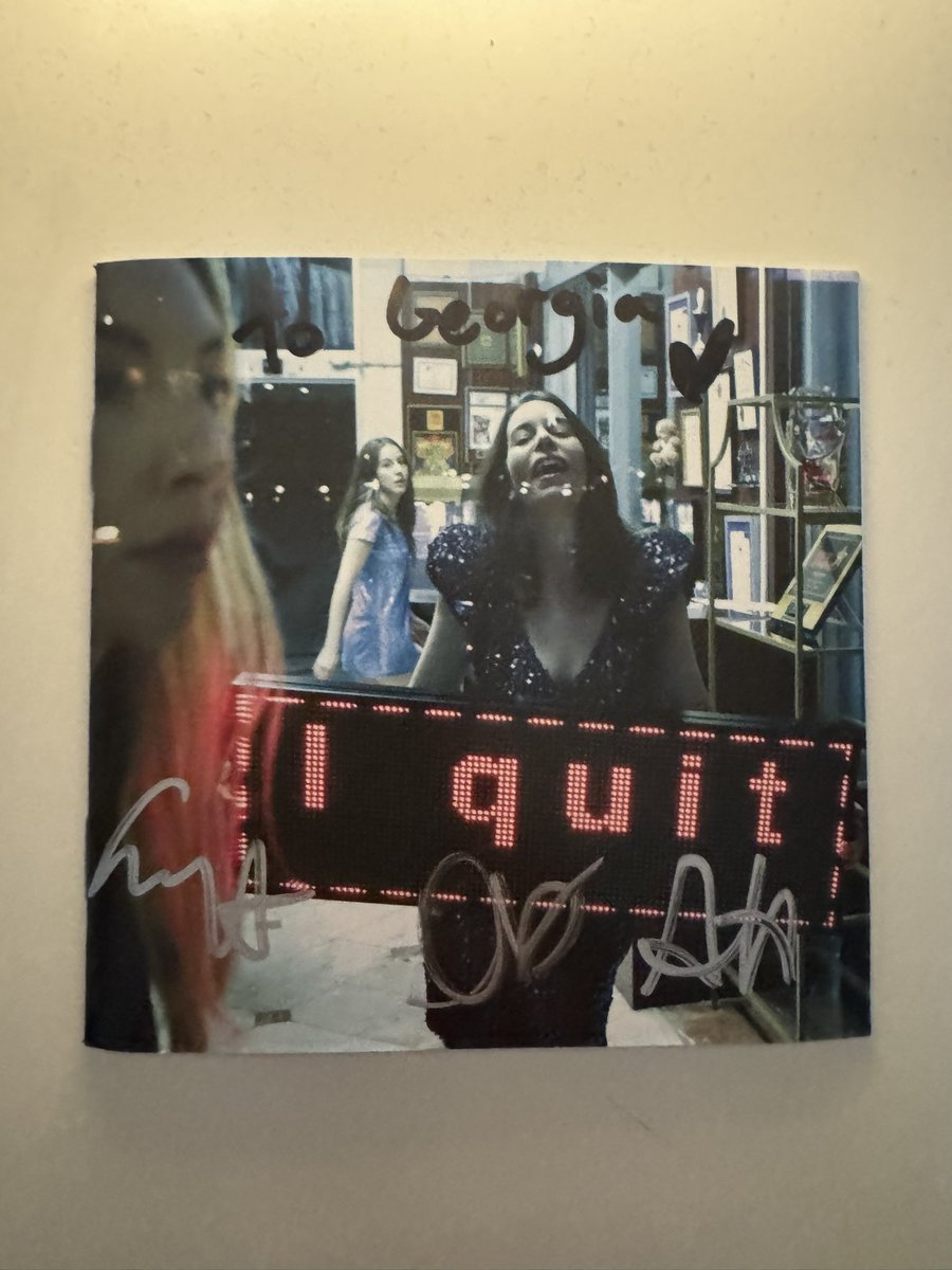 🤍🤍🤍 <a href="/HAIMtheband/">HAIM</a>