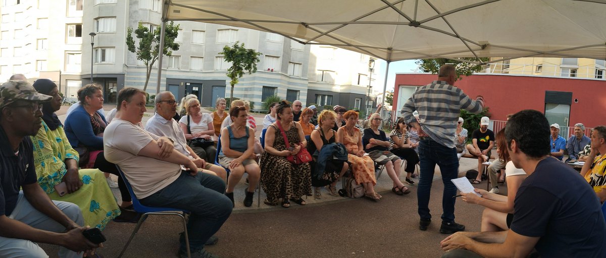 Franc succès de la plénière du conseil de quartier Bel-Air Grands Pêchers ce soir à <a href="/montreuil/">Ville de Montreuil</a> avec une cinquantaine de participants. 
Des échanges constructifs avec nos élus <a href="/Loline_B/">Loline Bertin</a> <a href="/LucDiGallo/">Luc Di Gallo</a> <a href="/HabyKa1/">Haby Ka</a> et <a href="/AminMbarki/">Amin Mbarki</a> 
Un beau moment de participation citoyenne 👍