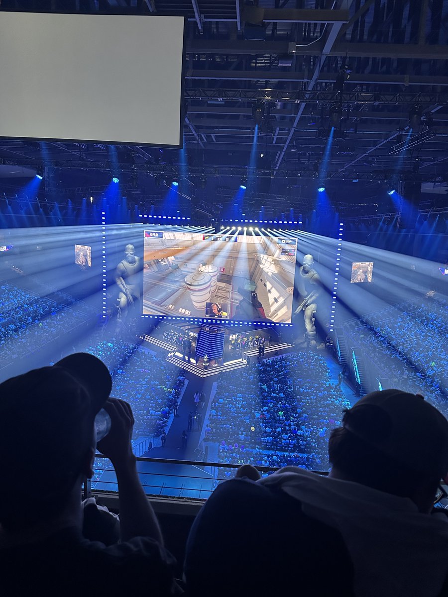 madssCS's tweet image. 