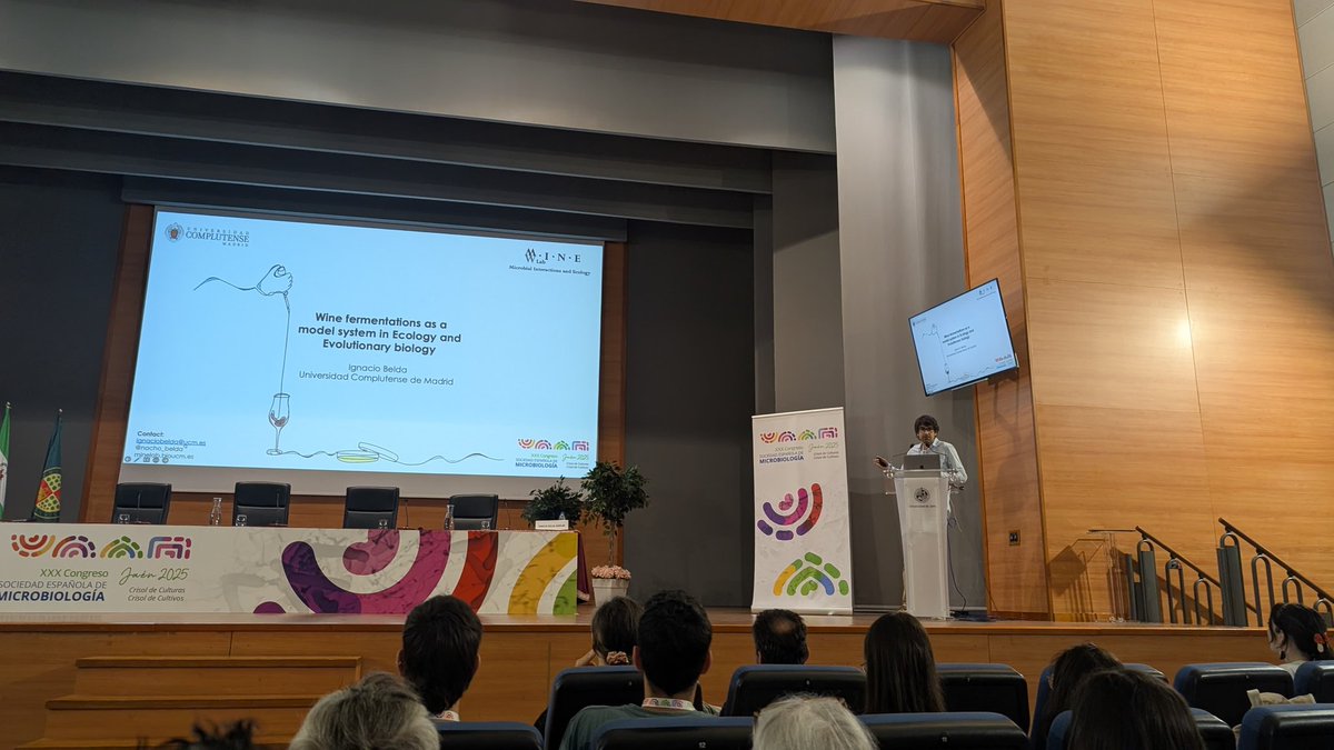 Honored to receive the 2025 'Jaime Ferrán' Award from <a href="/SEMicrobiologia/">SEM</a>. Yesterday was a happy and unforgettable day, surrounded by family, friends, and colleagues. Deep thanks to all lab members, collaborators, and mentors for being part of the journey!