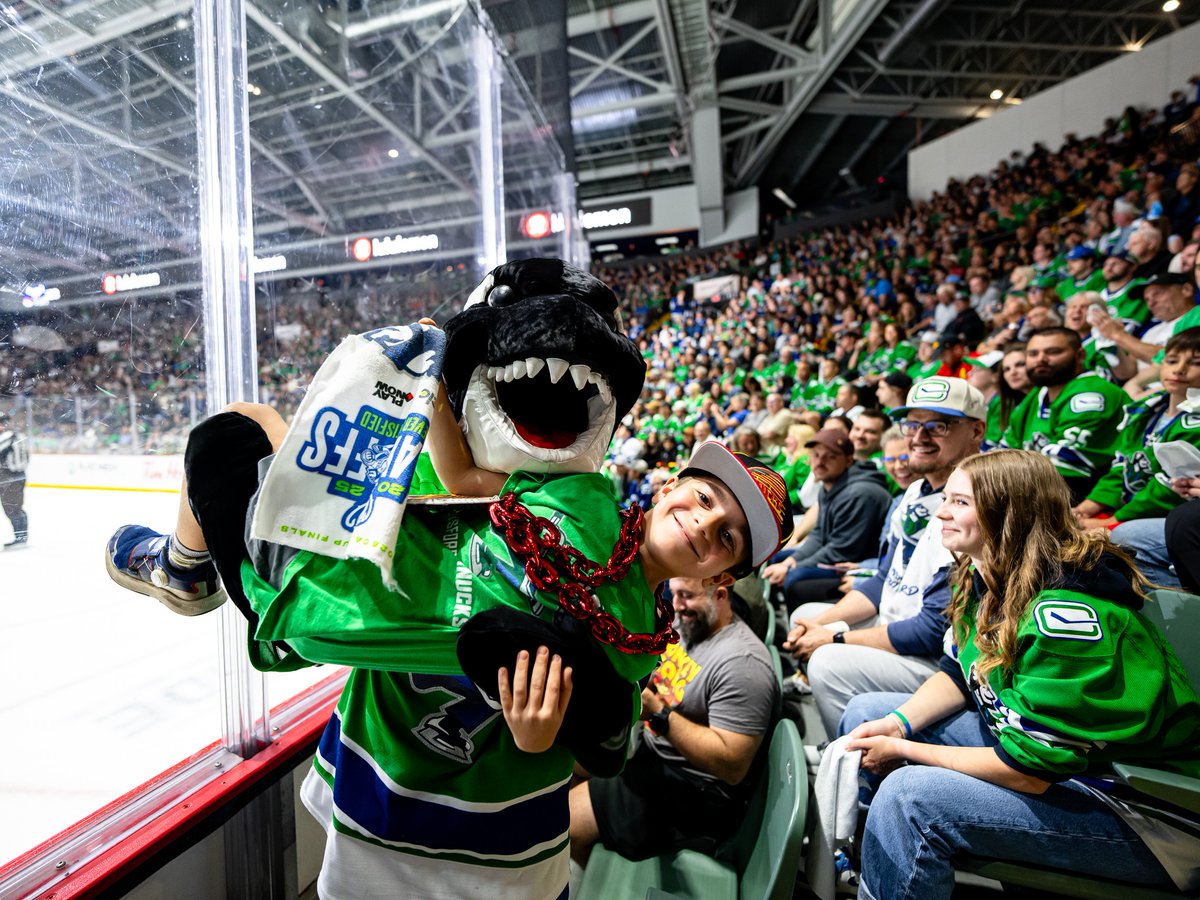Running out of words to describe this feeling! 

THANK YOU FOR SHOWING UP ABBOTSFORD! LET'S DO IT ONE LAST TIME TOMORROW! 💚