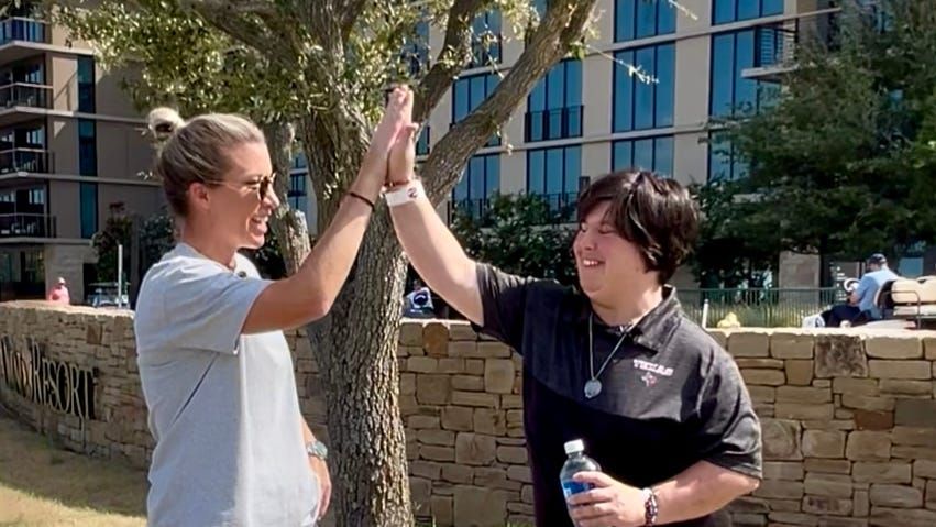 Mel Reid surprises golfer with news that she qualified for 2026 Special Olympics USA Games golfweek.usatoday.com/story/sports/g…