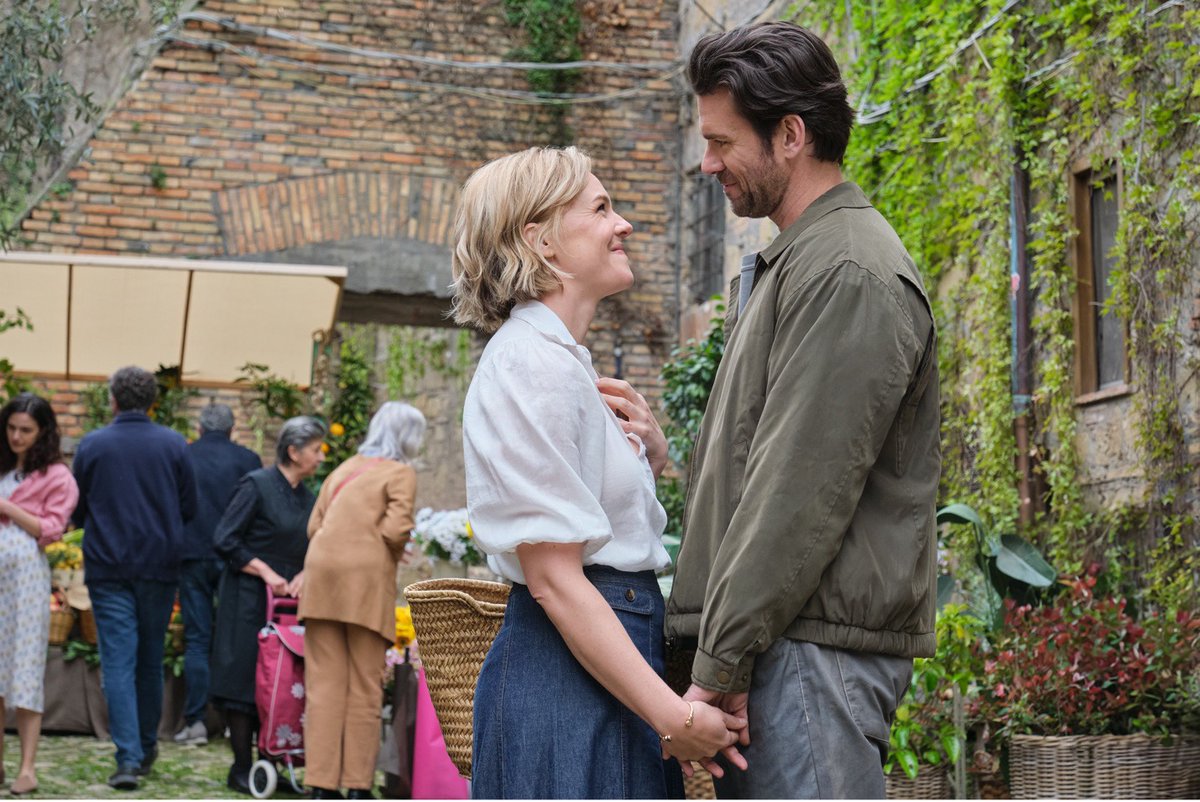 Hallmark Channel (@hallmarkchannel) on Twitter photo Oh no! Liara’s <a href="/eloise_mumford/">Eloise Mumford</a> ex came to visit her in Italy! Will this hinder her relationship with Leo <a href="/kevin_mcGarry/">Kevin Mcgarry</a>? #VillaAmore #PassportToLove #Hearties Oh no! Liara’s <a href="/eloise_mumford/">Eloise Mumford</a> ex came to visit her in Italy! Will this hinder her relationship with Leo <a href="/kevin_mcGarry/">Kevin Mcgarry</a>? #VillaAmore #PassportToLove #Hearties