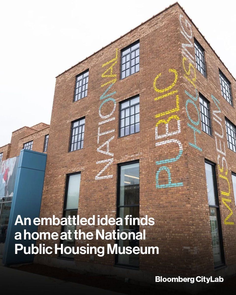 • @citylab Chicago’s latest cultural destination looks to change the narrative around the federally supported housing projects that US cities turned their backs on decades ago.

bloomberg.com/news/features/…

📷: Barry Brecheisen/NPHM