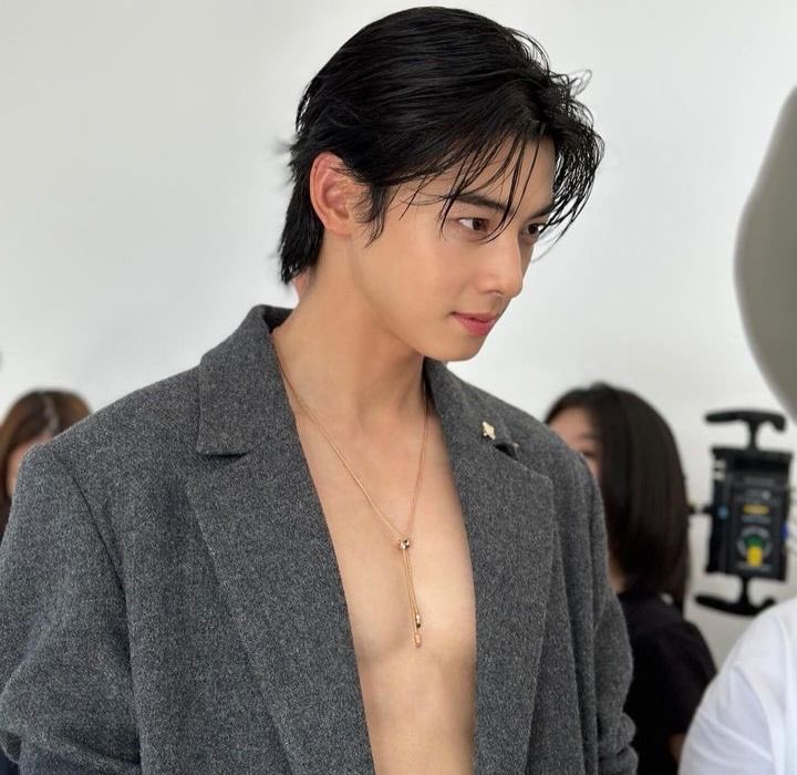 unvrstro's tweet image. please listen to me