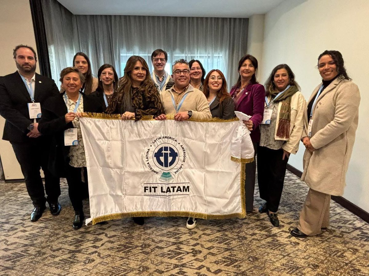 FIT LATAM (@fitlatam) on Twitter photo Miembros del consejo ejecutivo de FIT LatAm, presidentes y representantes de colegios y asociaciones de Latinoamérica presentes en la mesa redonda sobre asociacionismo profesional en el III Congreso Internacional de Traducción e Interpretación en Uruguay. <a href="/ColTradUy/">Colegio de Traductores Públicos del Uruguay</a> Miembros del consejo ejecutivo de FIT LatAm, presidentes y representantes de colegios y asociaciones de Latinoamérica presentes en la mesa redonda sobre asociacionismo profesional en el III Congreso Internacional de Traducción e Interpretación en Uruguay. <a href="/ColTradUy/">Colegio de Traductores Públicos del Uruguay</a>