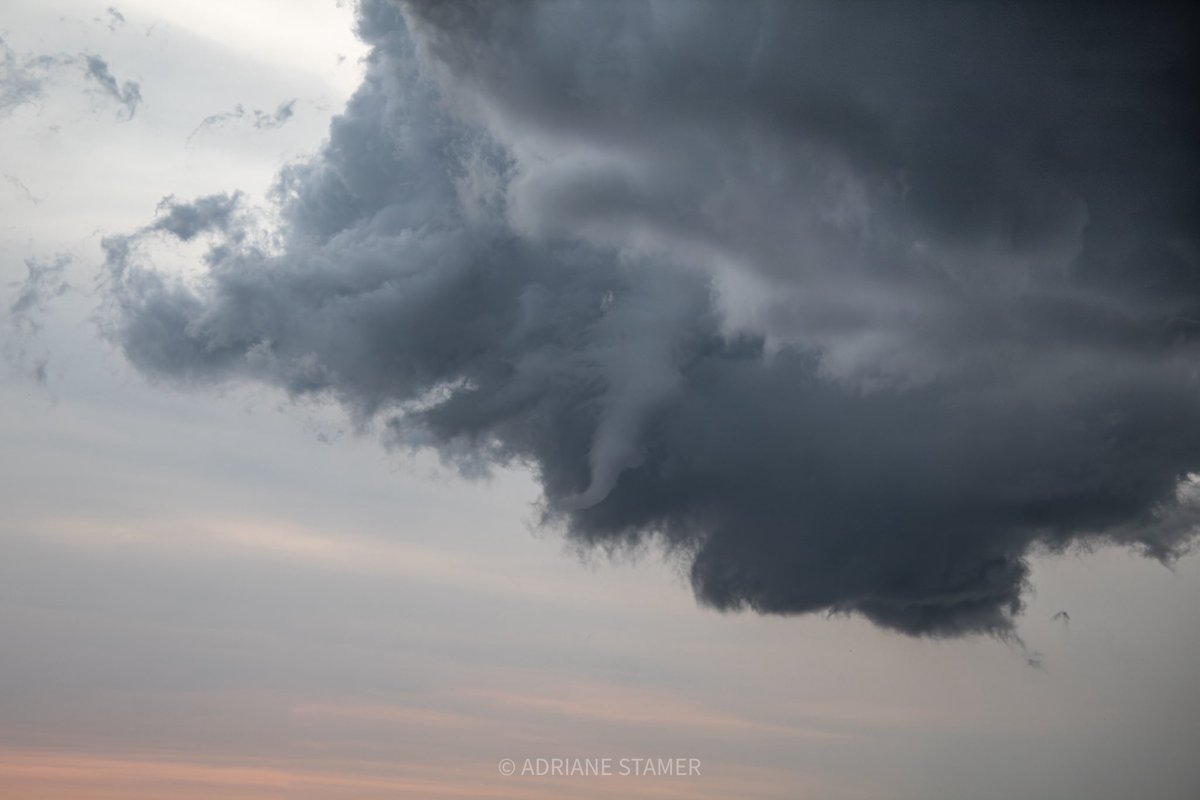 adrianestamerwx's tweet image. More photos from my chase in Minnesota! Saw a tornado near Nicollet and a brief tornado near St. Clair! #mnwx #wxtwitter