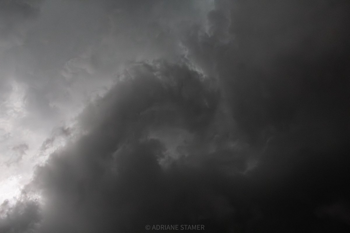adrianestamerwx's tweet image. More photos from my chase in Minnesota! Saw a tornado near Nicollet and a brief tornado near St. Clair! #mnwx #wxtwitter