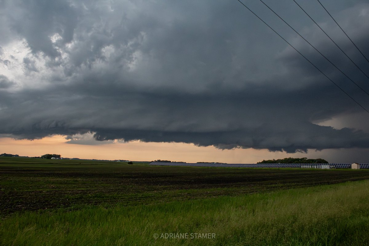 adrianestamerwx's tweet image. More photos from my chase in Minnesota! Saw a tornado near Nicollet and a brief tornado near St. Clair! #mnwx #wxtwitter
