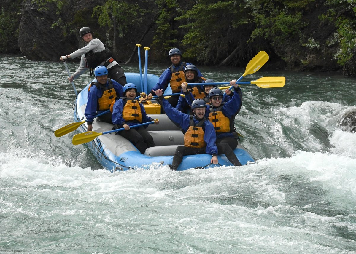 jadahawk's tweet image. Your guide asked “who wants to ride the bull” 

I jumped my ass up there so fast