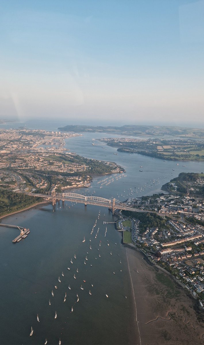 Assisted our colleagues down in the Camborne area, searching for a suspect. Refuelled <a href="/NewquayAirport_/">Newquay Airport🇬🇧</a> and back to base. Beautiful countryside and sunset #cornwall #npas #tamarbridge <a href="/DC_Police/">Devon & Cornwall Police</a> 
^BM
