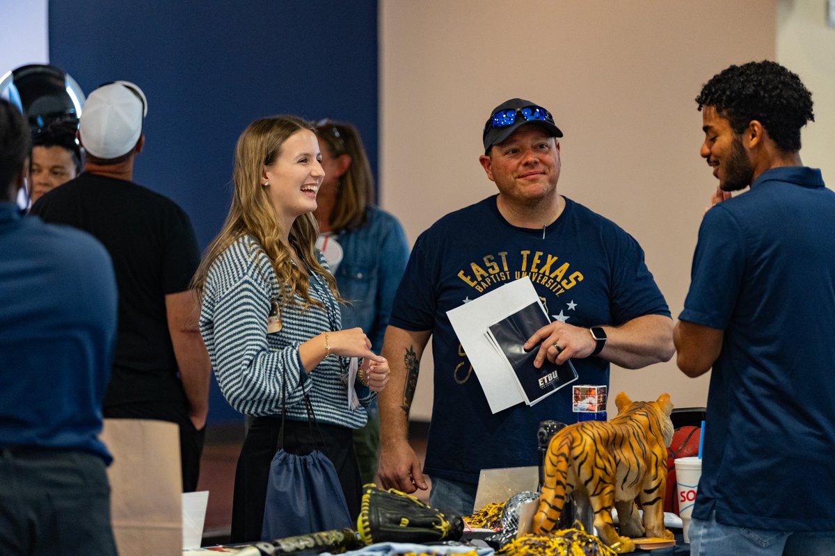 ETBU's tweet photo. That's a wrap on our last NSO session! It's been so much fun meeting new Tigers this summer, and we are now officially counting down the days until the fall semester! 🐯 https://t.co/u4u2NHOJSH