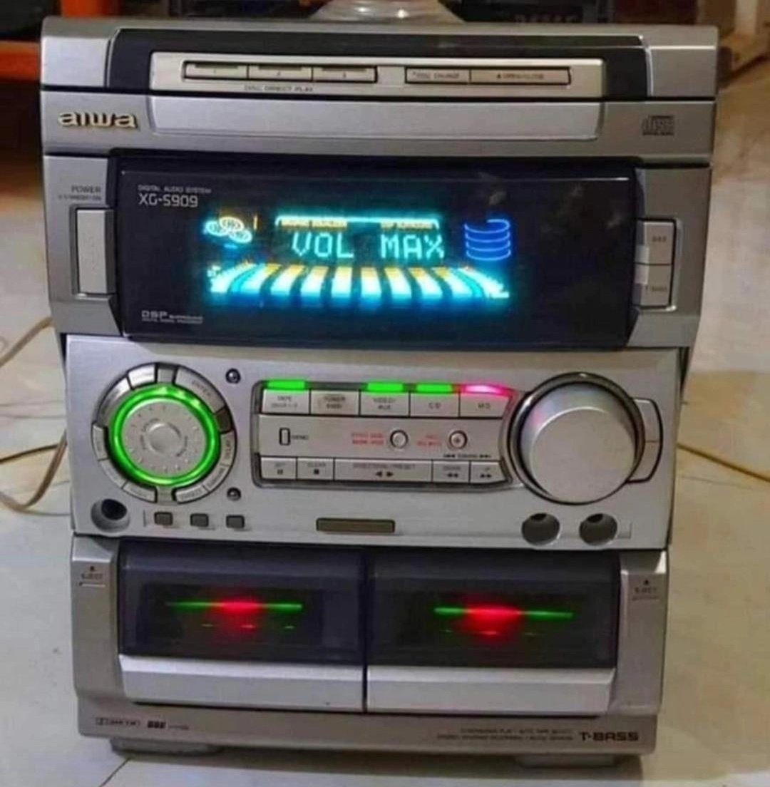 soylavaneglez's tweet image. Por fin es #Viernes equipo!
Hoy en #electrorock en @MAXIMA1067FM presentado por @Electrolit música de #Audioslave #Pixies #ACDC

#CenaRocker en @choppersnbeer participale con tu nombre
Hoy cuéntanos al @mikeacostarock y a mi que canción mezcalera pondrias en este bebé  👇