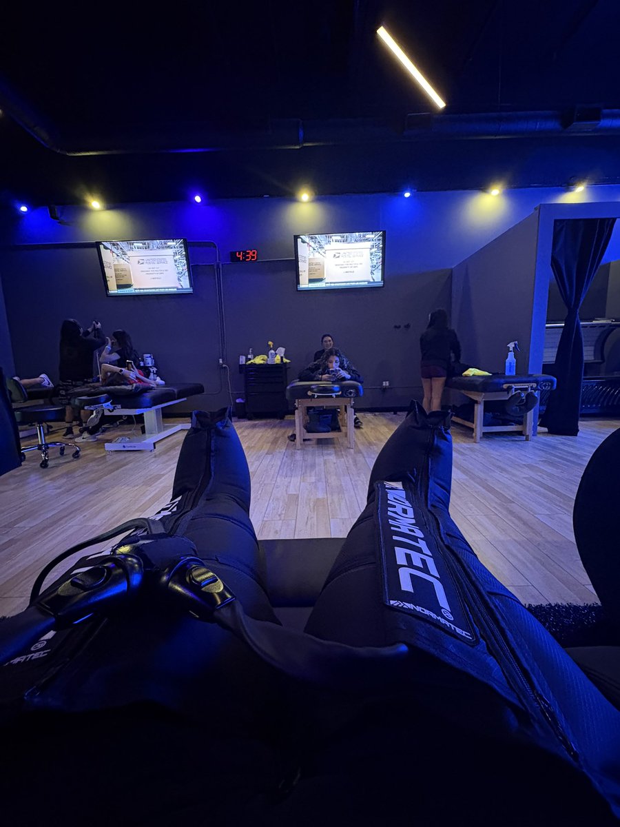 Ethan Lorenz (@elorenz_77) on Twitter photo I am so incredibly thankful to live so close to <a href="/RecoveryLabRC/">Recovery Lab</a> ! There is no better place to get recovery done on a rest day. <a href="/OC_Knights_FB/">OC Knights Football</a> <a href="/dthedeacon/">Dejon Jernagin</a> @CoachSullyNCSA <a href="/CoachLonyae/">Lonyae Miller</a> I am so incredibly thankful to live so close to <a href="/RecoveryLabRC/">Recovery Lab</a> ! There is no better place to get recovery done on a rest day. <a href="/OC_Knights_FB/">OC Knights Football</a> <a href="/dthedeacon/">Dejon Jernagin</a> @CoachSullyNCSA <a href="/CoachLonyae/">Lonyae Miller</a>