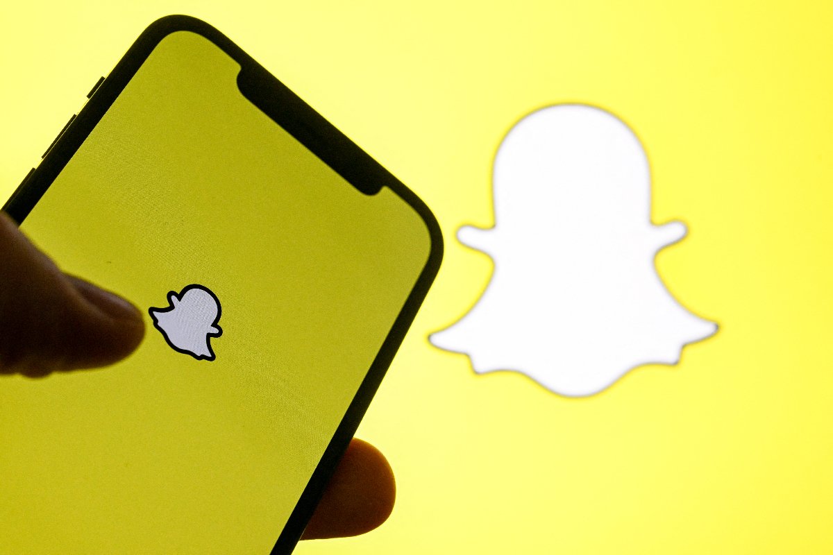TechPulseUpdate's tweet photo. 🚨 Snap Acquires Saturn!
Snapchat’s parent company just bought Saturn, the popular calendar-based social app for high school &amp; college students. Now real-time class schedules, event planning &amp; friend connections are seamlessly integrated into Snap. ether.  #Snapchat #Saturn #GenZ https://t.co/MSQiLzGFsc