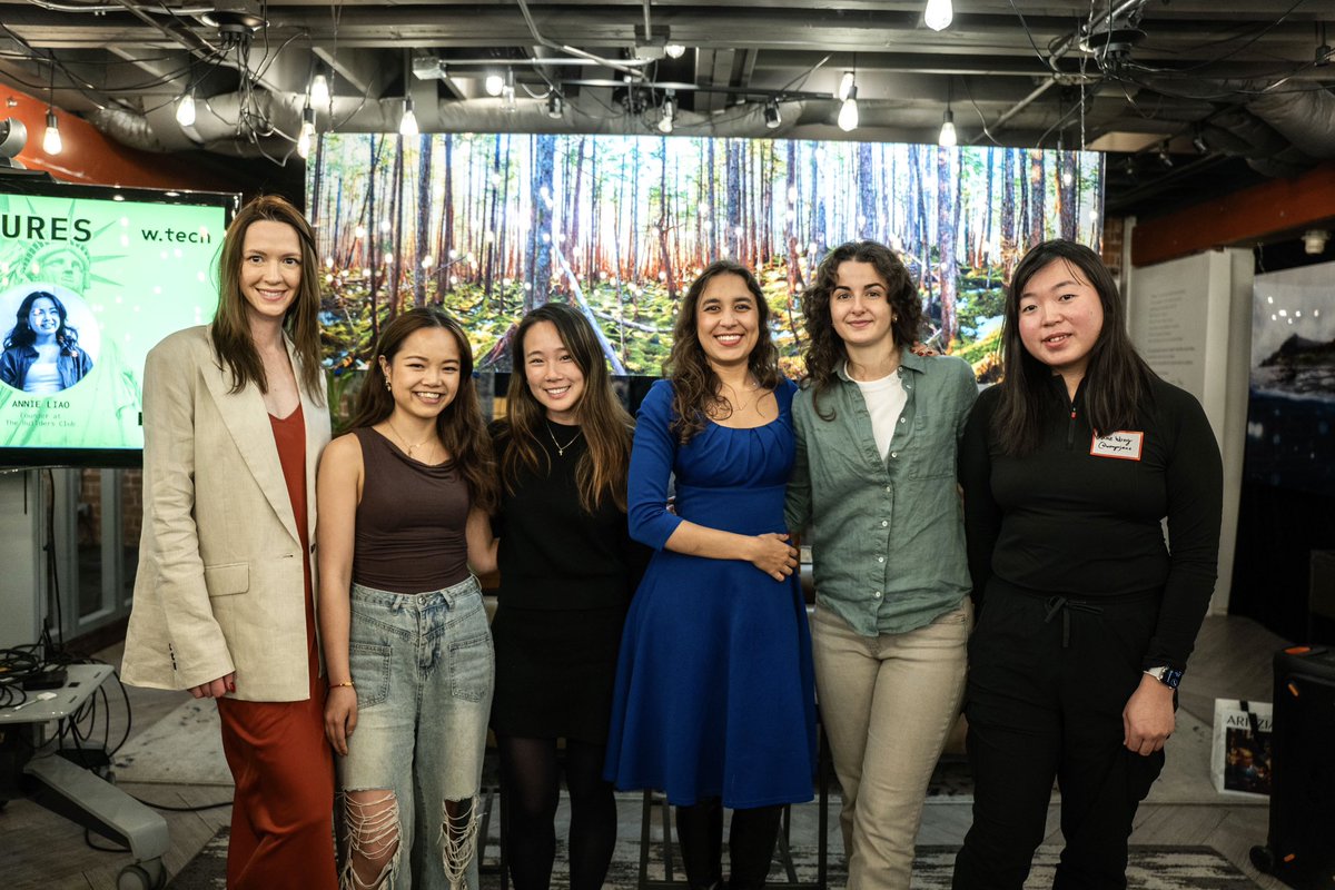 minney_cat's tweet image. "your horizon is only as wide as the people who are around you"
great evening on why we chose SF to build, what it's like to build a team augmented by AI, and how hiring for people who deeply care matters more than ever
h/t @AnyaTuros for hosting and ty for having @atlal_b…