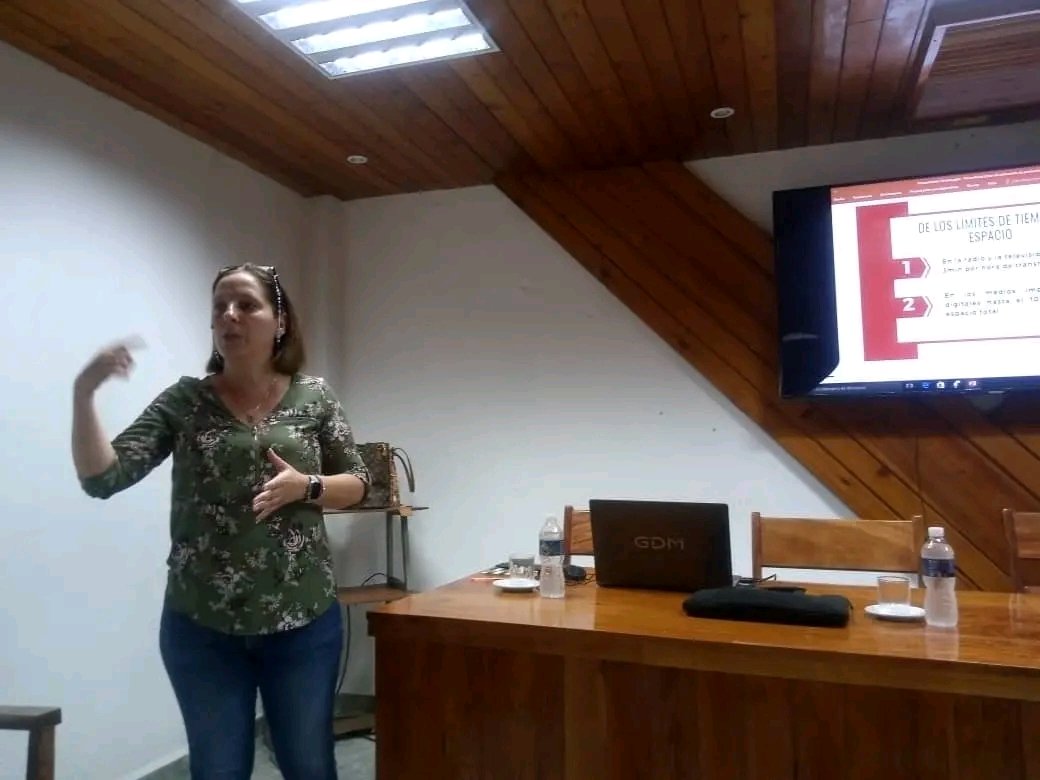 Paralelamente, transcurren las acciones de intercambio con representantes de los diversos actores económicos de los territorios, estatales y no estatales,sobre el ejercicio de la publicidad y el patrocinio.