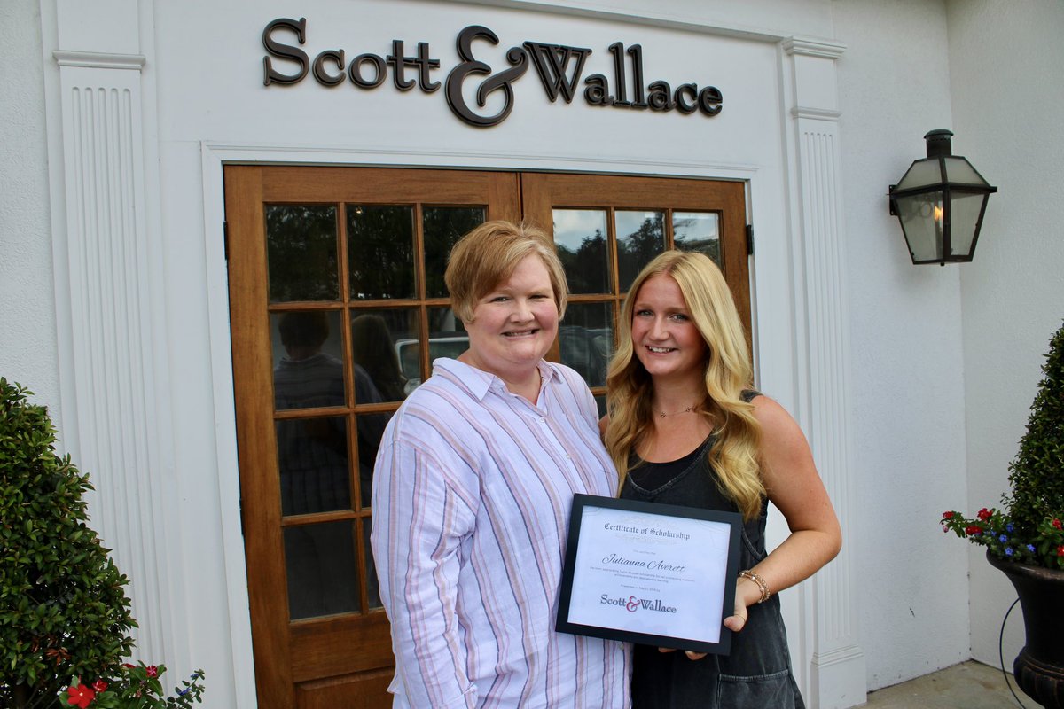Honoring the legacy of Taylor Moseley 💙 Congrats to Lincoln High’s Julianna Averett, this year’s scholarship recipient! She’ll attend Tallahassee State College this fall to pursue her dream of becoming a nurse. 👩‍⚕️🎓 #TaylorMoseleyScholarship #FutureNurse