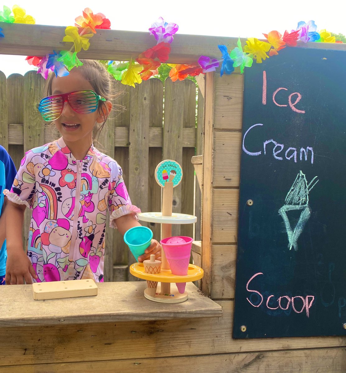 Miss Kingston tweet media