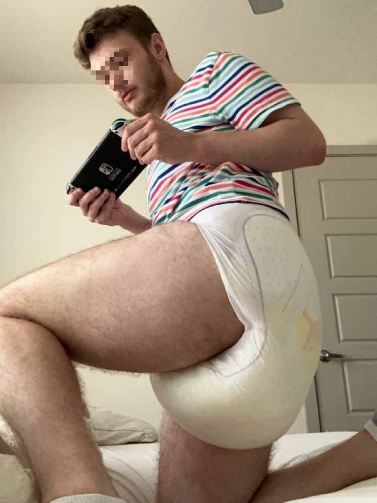 Come play Mario kart with me dude. Only rule is you gotta drop a banana peel in your pamper 😈 #abdl