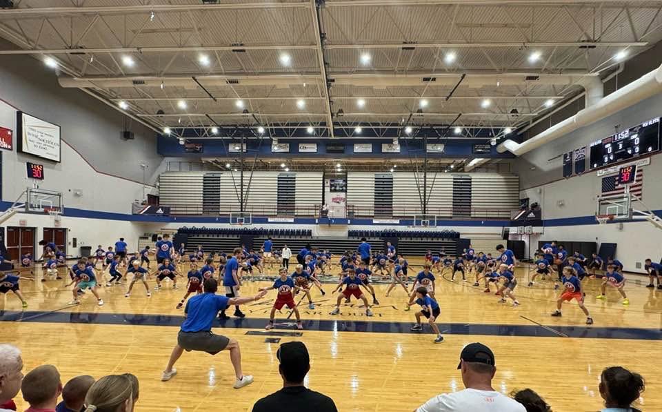 MNUHoops's tweet image. Camp 1 | Session 4 was a blast with all the parents for the clinic! Here are a few highlights to recap the day!