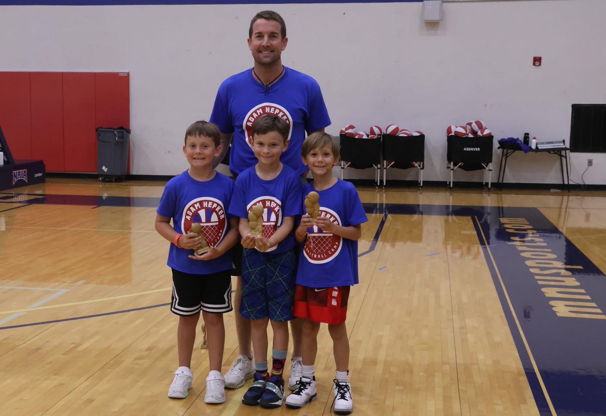MNUHoops's tweet image. Camp 1 | Session 4 was a blast with all the parents for the clinic! Here are a few highlights to recap the day!