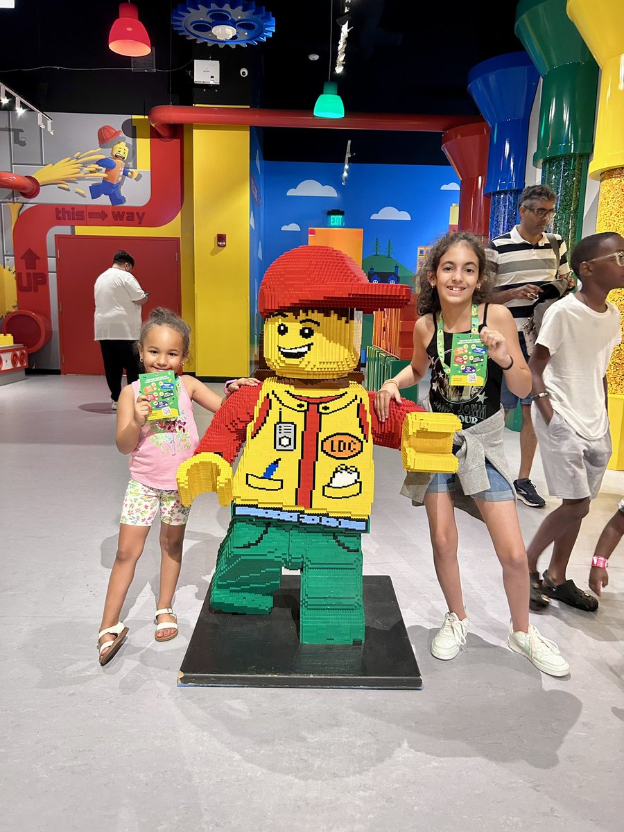 StubbornIntellectual tweet media