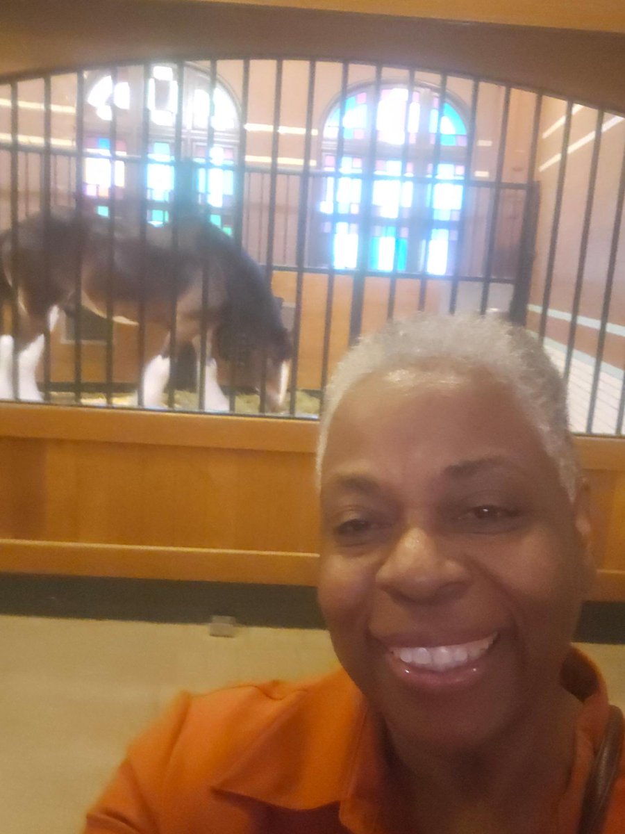 ColPamStevenson's tweet image. Finishing out the week in St. Louis at the Women in Government National Legislative Conference, connecting with inspiring women leaders from across the country and I even made a furry new friend!
