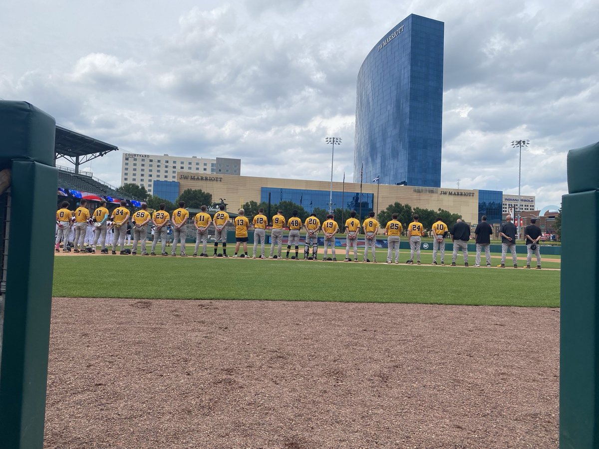 IHSBCA's tweet image. 1A State Championship is ready to start! Kouts vs Indy Lutheran (1A) @IHSAA1