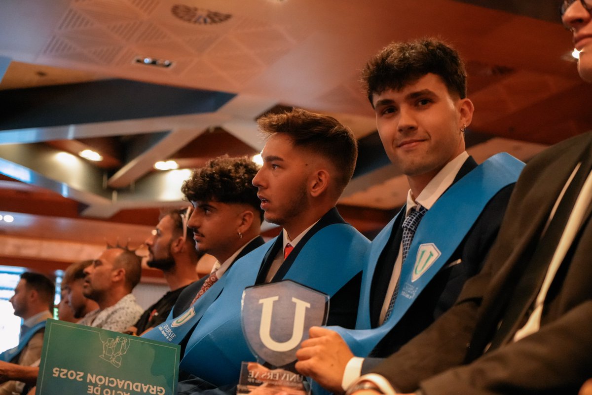 _Universae's tweet image. 🎓 Murcia celebra el esfuerzo y la formación que marcan el comienzo de nuevas etapas.
Un día que recordaremos. 🚀
#GraduaciónUNIVERSAE #AlumniUNIVERSAE #Murcia