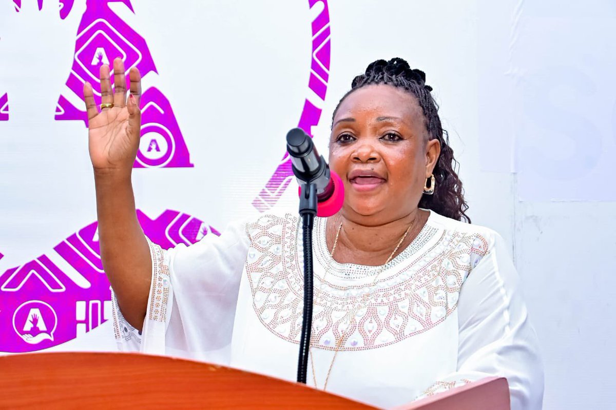 TAARIFA KWA UMMA

Mwenyekiti wa Ngome ya Wanawake Taifa ya Chama cha ACT Wazalendo Ndugu Janeth Rithe anaendelea kushikiliwa na katika Kituo cha Polisi cha Kati kwa mahojiano zaidi.

Ndugu Rithe alijisalimisha Polisi kwa ajili ya mahojiano yaliyodumu zaidi ya masaa matano. Licha