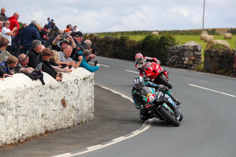 "Crème de la crème" of the Road Racing World:
Dunlop, Harrison, Todd, Crowe, Crowe
ALL competing at the ‘25 Southern 100
Congratulations to the S100 Club on assembling such an amazing entry
Everything crossed now, hoping you get the perfect weather for your 70th Anniversary