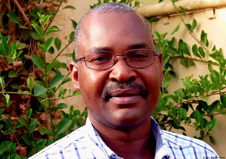 Le procureur de la République #Niger serait favorable à l’annulation de la procédure à l’encontre <a href="/tchangari/">Moussa Tchangari</a> emprisonné à Filingué depuis 6 mois. 6 mois de trop pour ce militant des droits humains et de la démocratie. J’espère qu’il retrouvera la liberté le 4 juillet prochain 🤞🏼