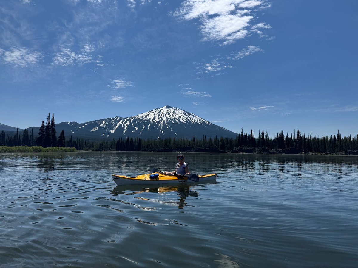 YeardleySmith's tweet image. When you live in a postcard.πποΈπΆ Happy #FirstDayOfSummer, Favorites! πβ₯οΈβοΈ