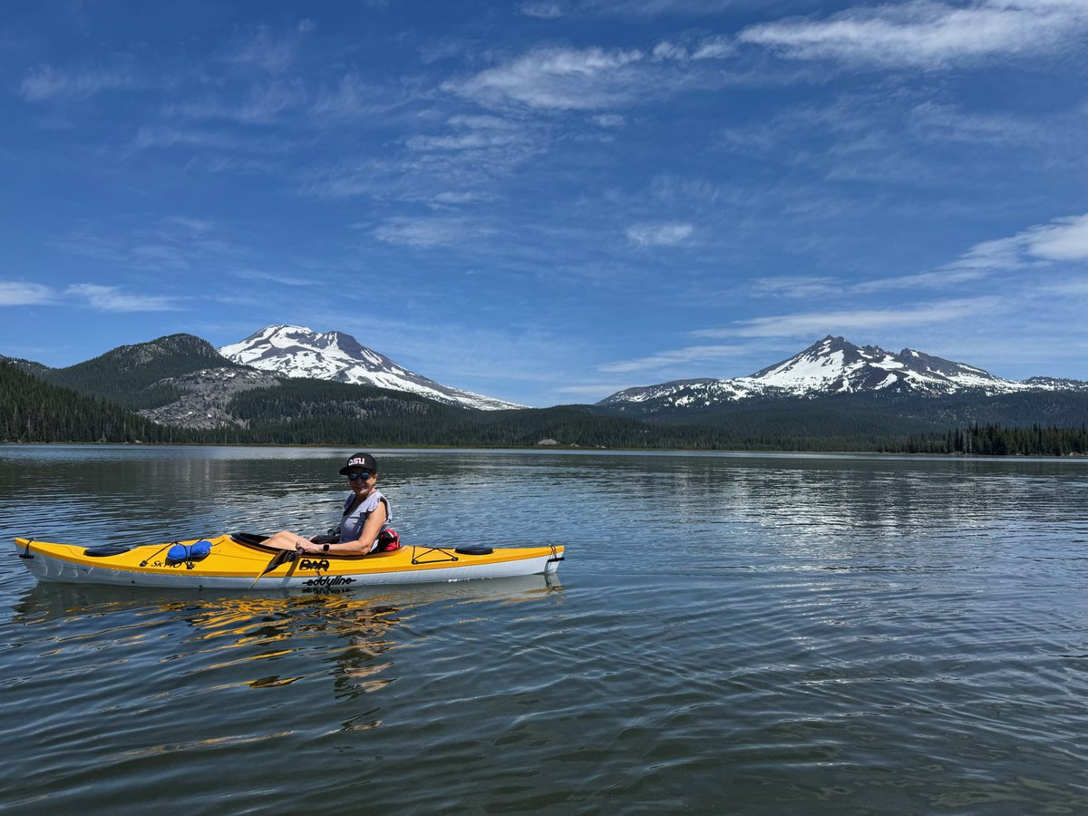 YeardleySmith's tweet image. When you live in a postcard.πποΈπΆ Happy #FirstDayOfSummer, Favorites! πβ₯οΈβοΈ