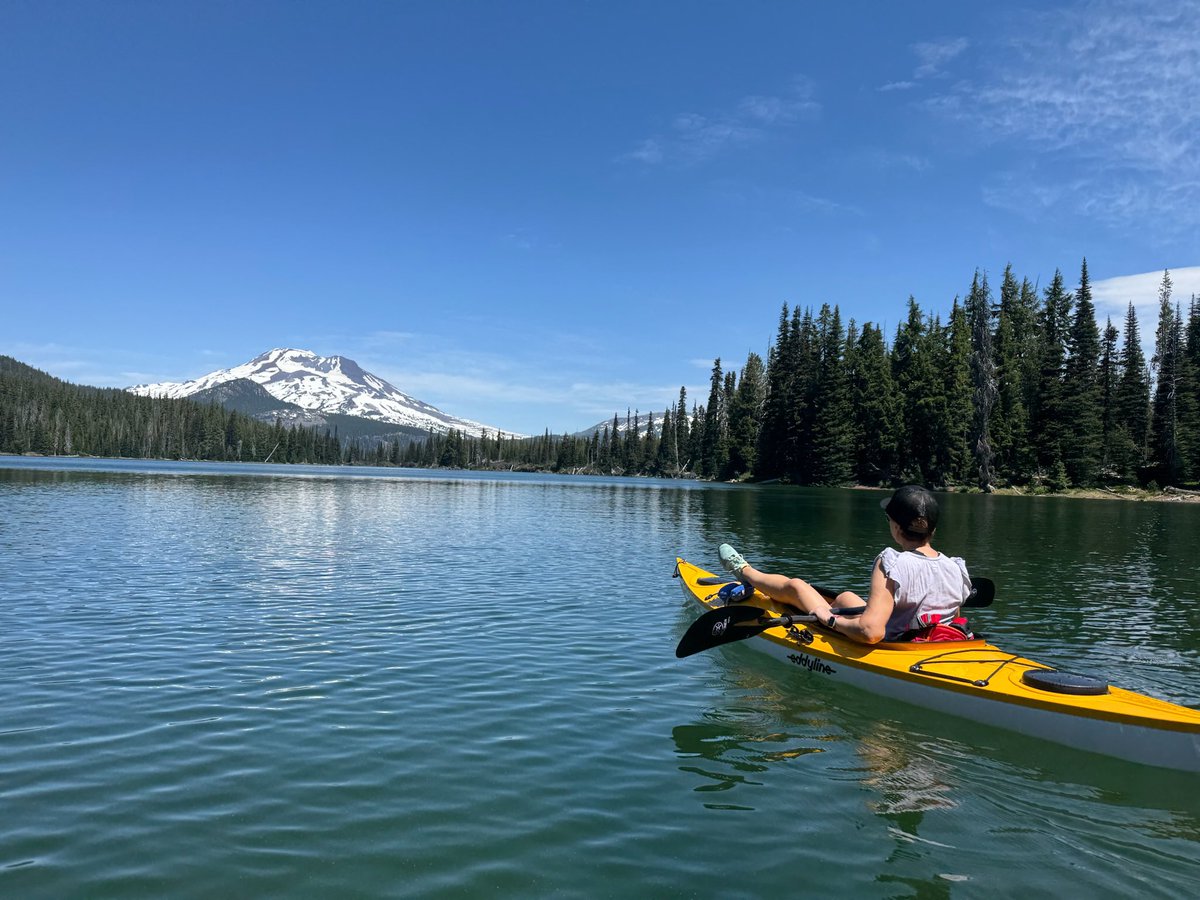 YeardleySmith's tweet image. When you live in a postcard.πποΈπΆ Happy #FirstDayOfSummer, Favorites! πβ₯οΈβοΈ