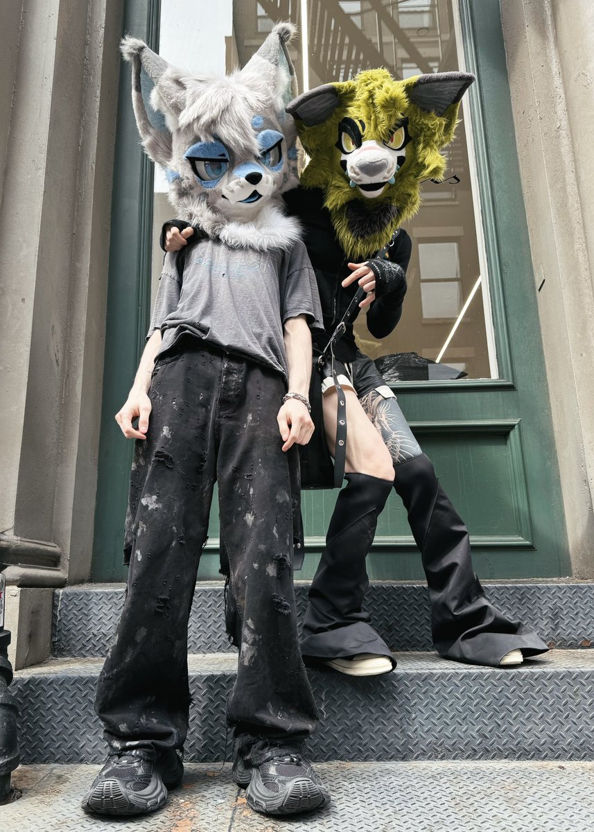 Donatella VERSACE💜
#FursuitFriday