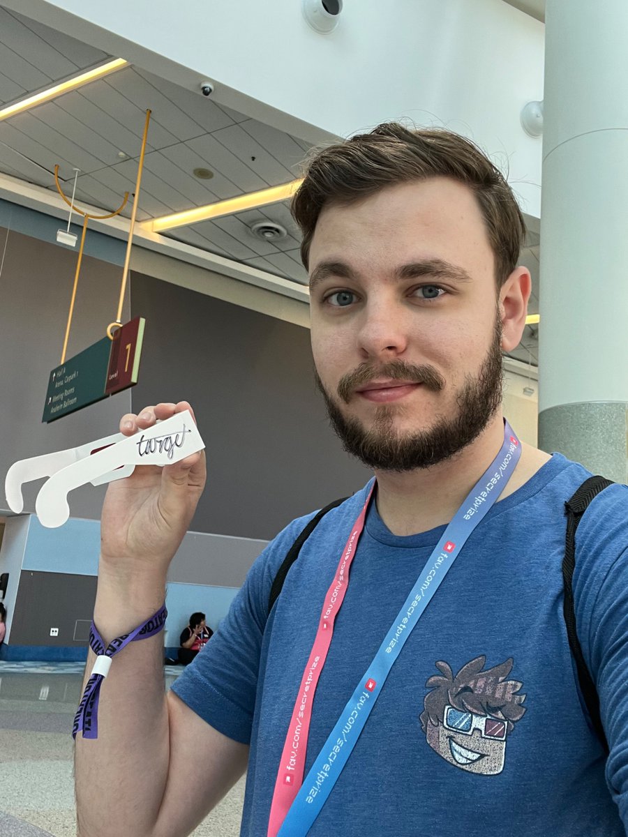 Vidcon Day 2! You can still snag some signed 3D Glasses! I don’t have many left! 🫡

Feel free to msg beneath or DM me if you’re trying to find me! 👀