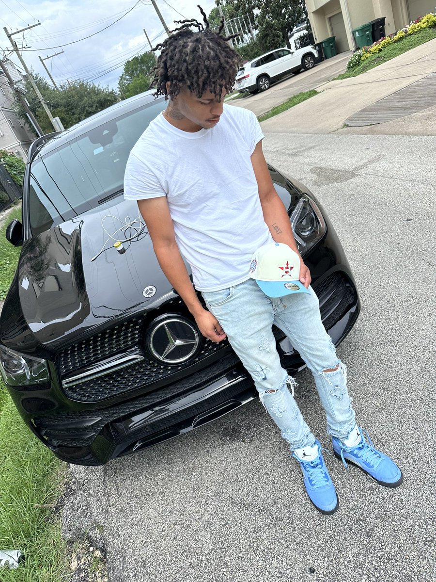 Itsjustin2002's tweet photo. Go ghost then pop out n show 🥷’s https://t.co/QYGaDqhlrD