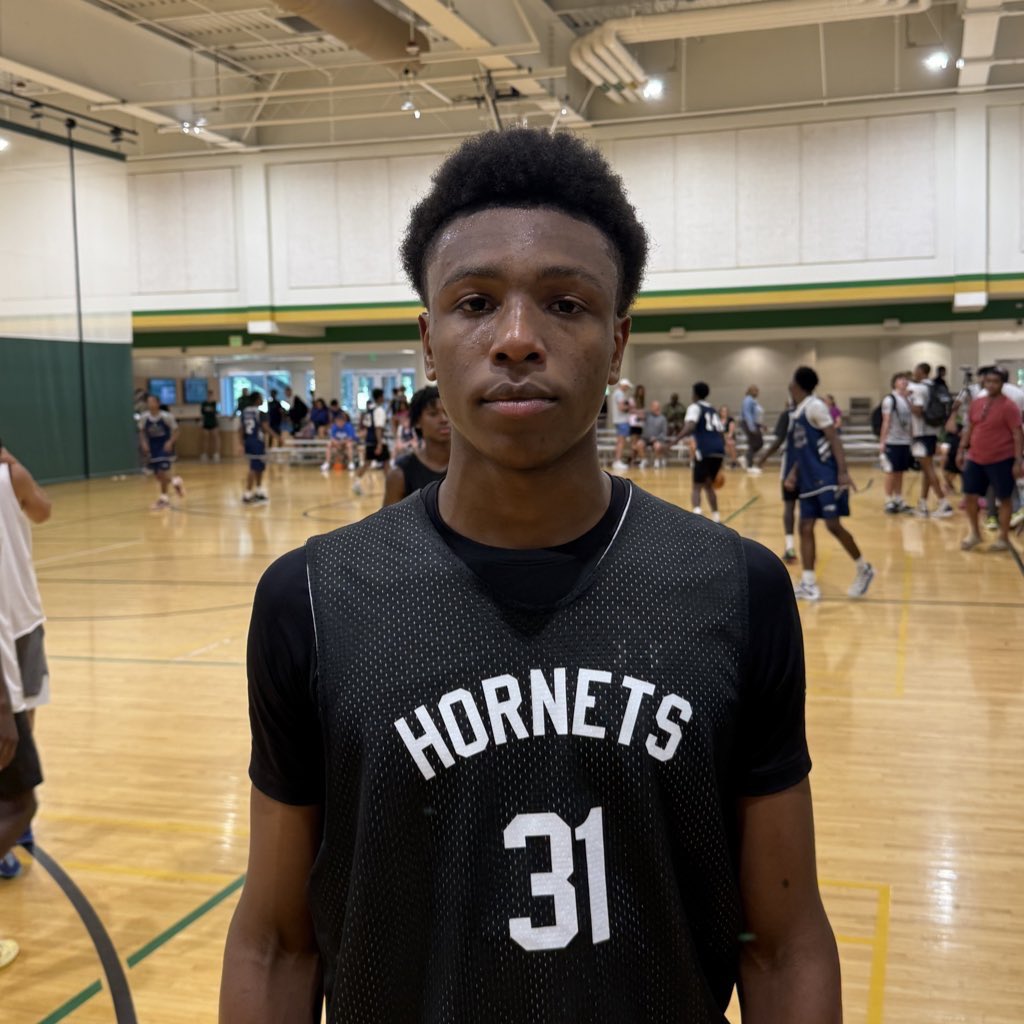 Seth Harris
2027 | 6’3” | Wing
Western Guilford High

Strong and under controlled guard that can play on both sides of the ball. His athleticism and length holds him to a higher level.

#UNCCTeamCamp