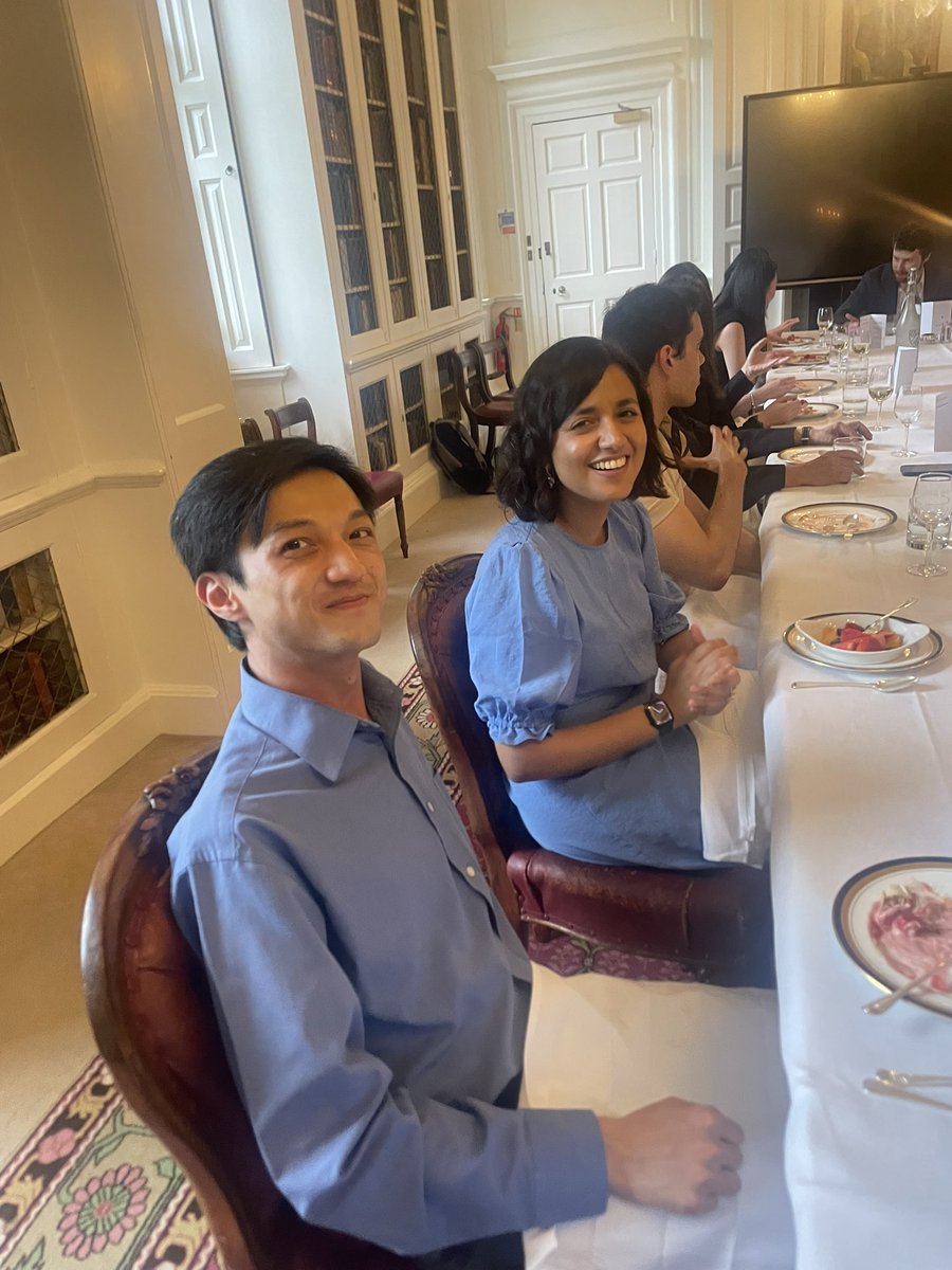 JanusProject_'s tweet image. Conference dinner and drinks at All Souls College.