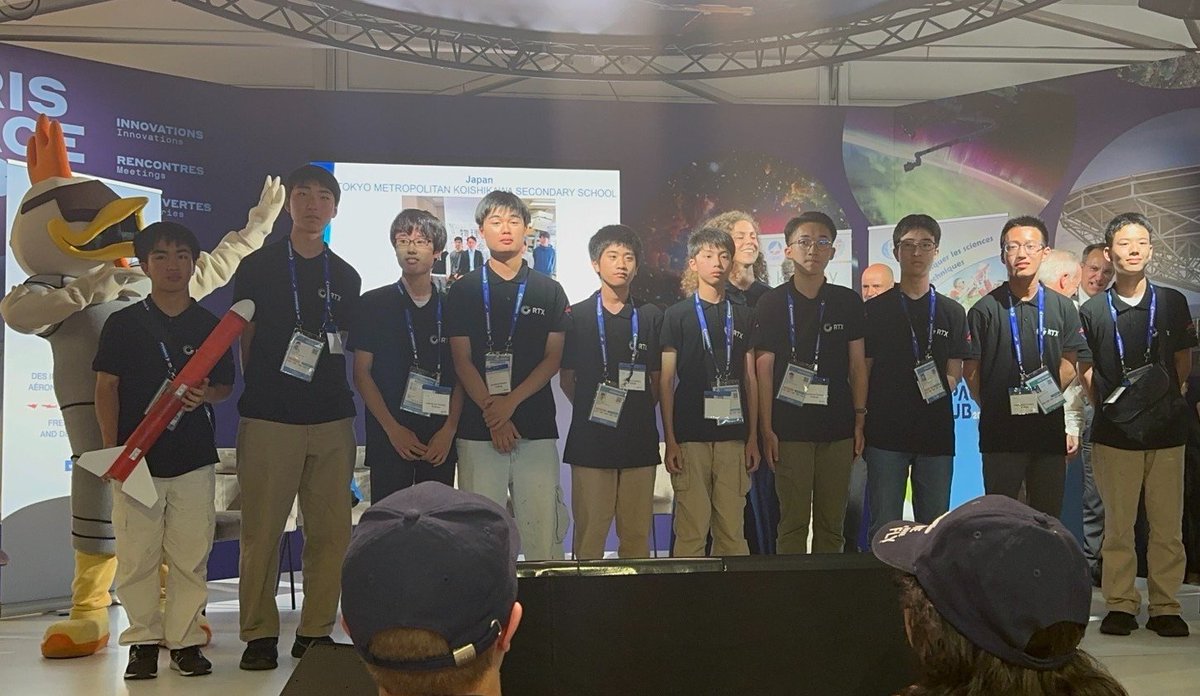 【大会が終わりました！】
こんにちは！都立小石川ロケット班です！

ついに世界大会が終了しました。

結果は4位入賞という成績でした。
なんとプレゼンの順位は2位。
慣れない英語での発表でしたが、良い結果を残すことができてとても嬉しいです！