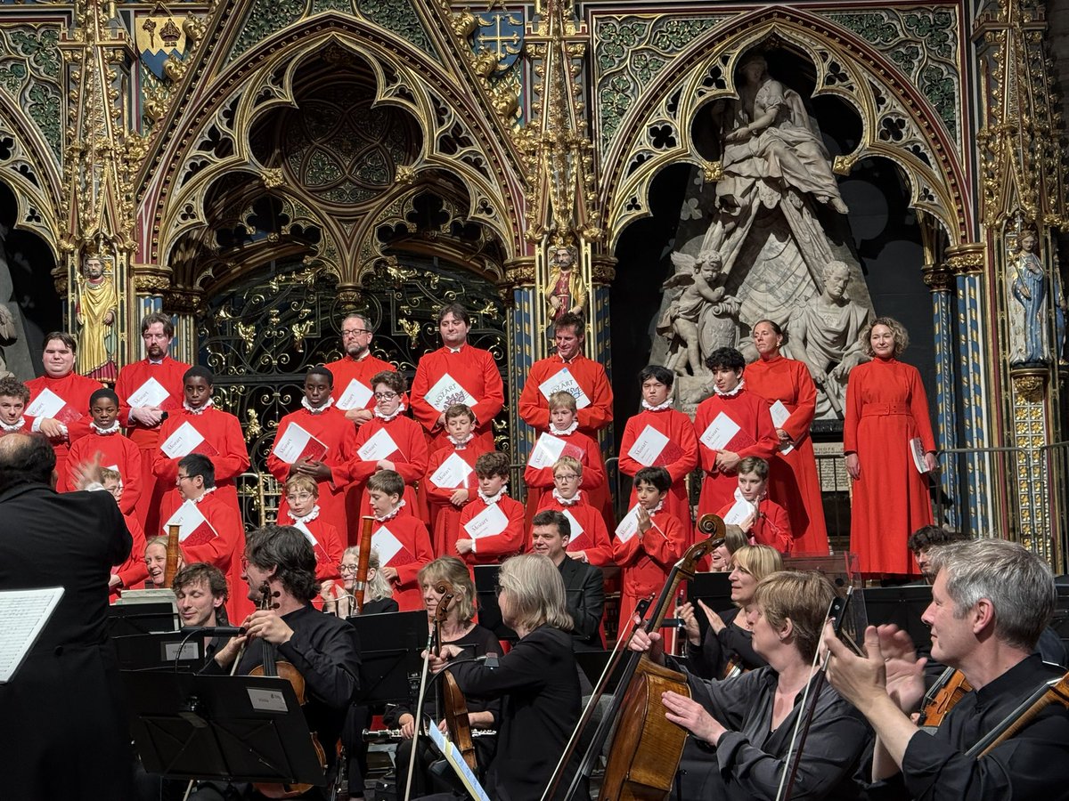On Tuesday, <a href="/wabbey/">Westminster Abbey</a> Choir (<a href="/WAbbeyChoir/">Choir of Westminster Abbey</a>), <a href="/BrittenSinfonia/">Britten Sinfonia</a>, and <a href="/ANethsingha/">Andrew Nethsingha</a> gave a superb concert, including Mozart’s C minor Mass (his finest work - discuss!).
The musicians were joined by superb guest sopranos <a href="/AilishTynanEire/">Ailish Tynan</a> and <a href="/Katie_Coventry/">Katie Coventry</a>. Sublime - congratulations!