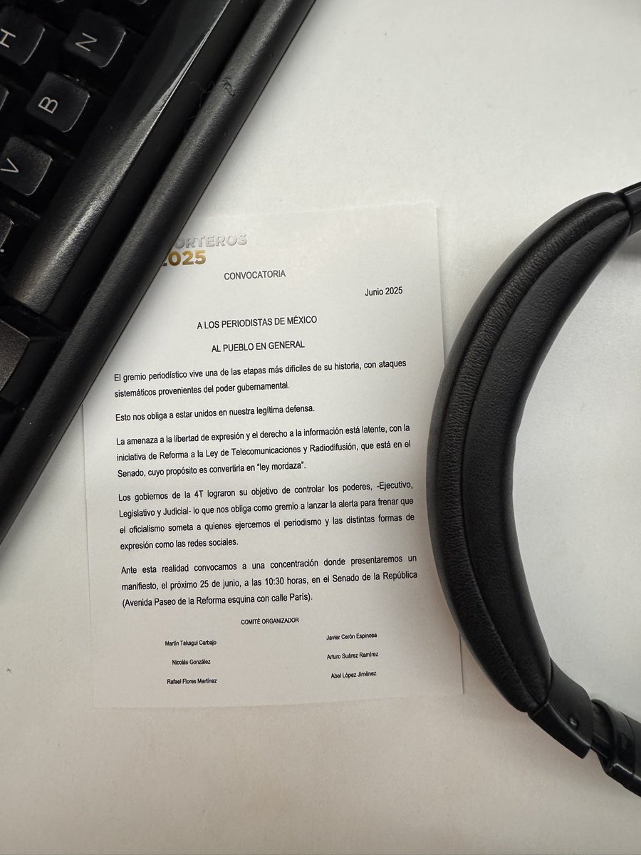 ⚠️⚠️⚠️Ante la difícil realidad que estamos viviendo en materia de Libertad de Expresión un grupo de periodistas convocan a una concentración afuera del Senado de la República. 

🟥 Fecha: Miércoles 25 de junio 
🟥Hora: las 10:30 horas
🟥Lugar: Senado de la República
(Sobre calle