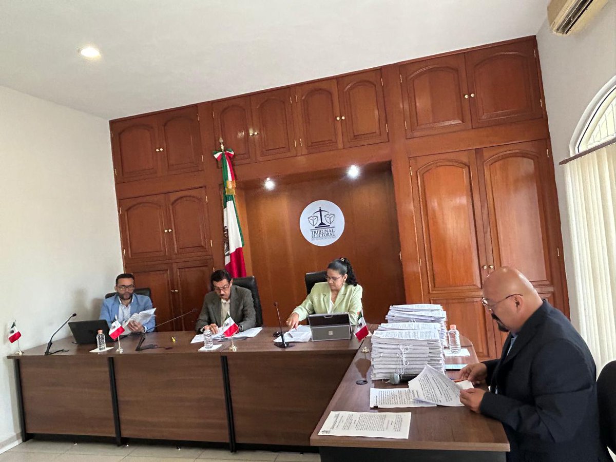 En 𝐬𝐞𝐬𝐢𝐨́𝐧 𝐩𝐮́𝐛𝐥𝐢𝐜𝐚 celebrada este viernes 𝟮𝟬 𝗱𝗲 𝗷𝘂𝗻𝗶𝗼, el Pleno del #TEE informó sobre la presentación de 𝐜𝐮𝐚𝐫𝐞𝐧𝐭𝐚 𝐝𝐞𝐦𝐚𝐧𝐝𝐚𝐬 en contra de los cómputos y resultados emitidos por los diez Consejos Municipales Electorales.