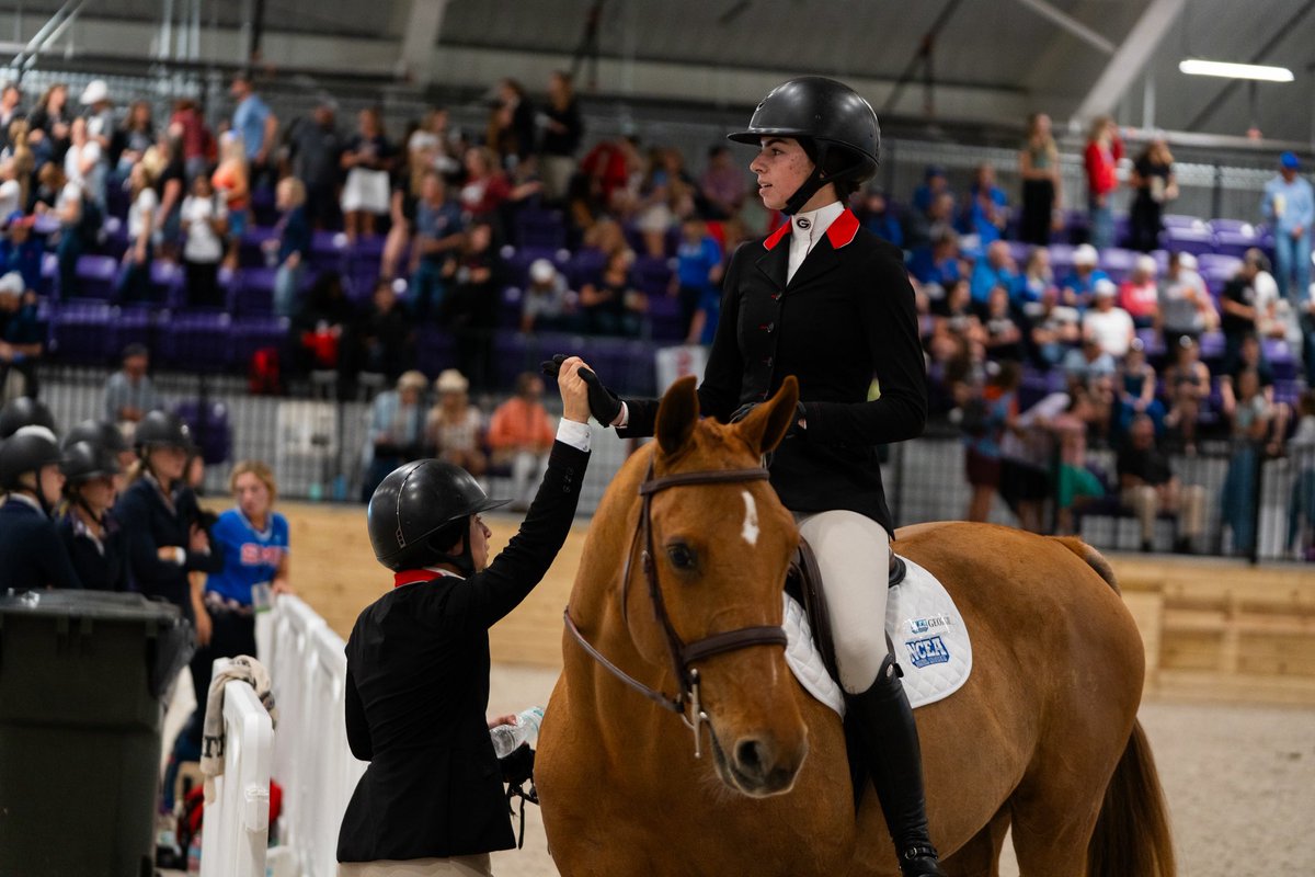 UGAEquestrian's tweet image. Dawgs support Dawgs 🤝

#GoDawgs | #OurTime