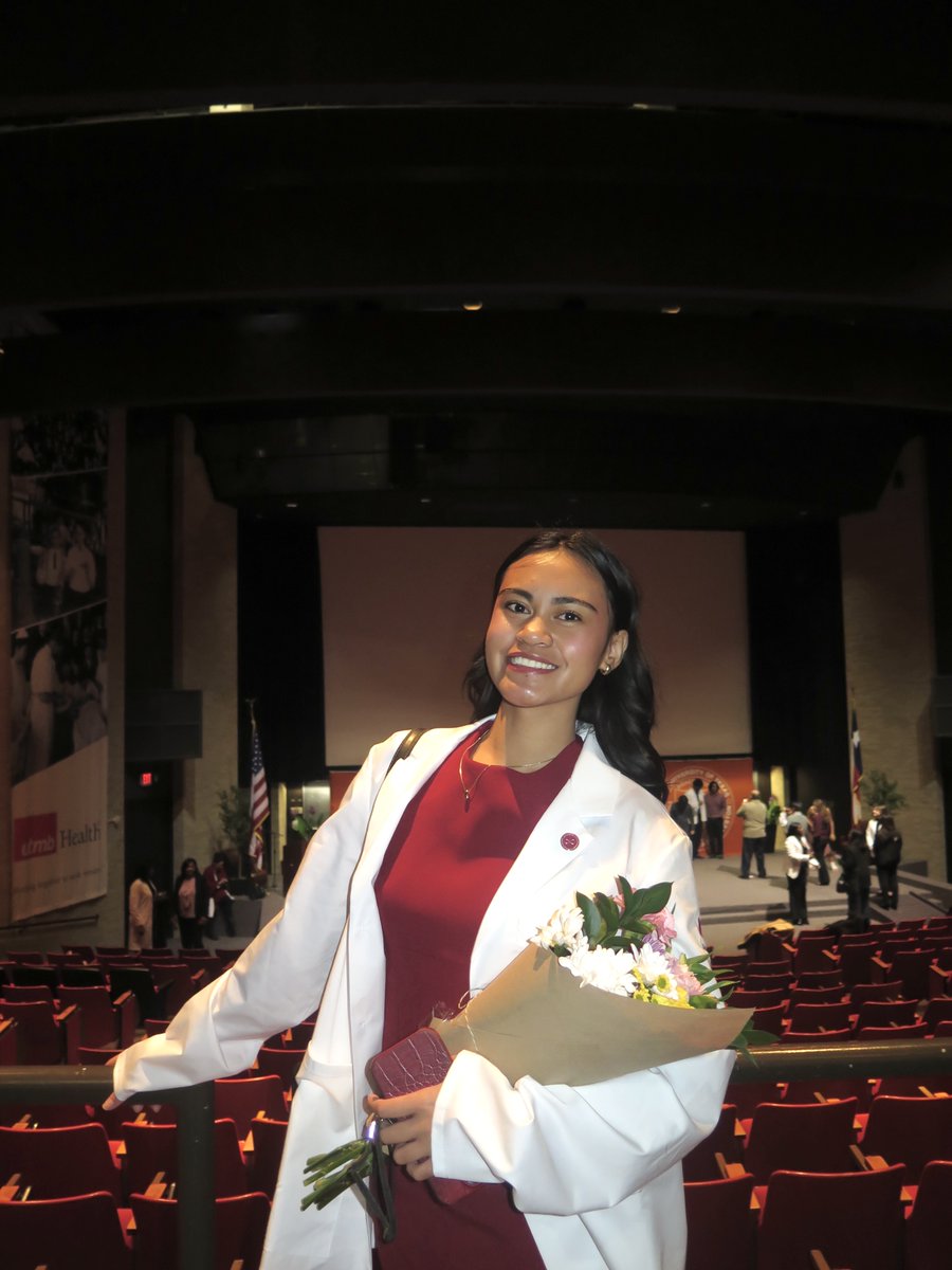 utmbson's tweet image. It’s #UTMBSONFeatureFriday! Are you thinking about nursing school? We asked Jovy Sanchez, a second-semester BSN student, what advice she would give to someone considering nursing school.
Read here: facebook.com/utmbson/
