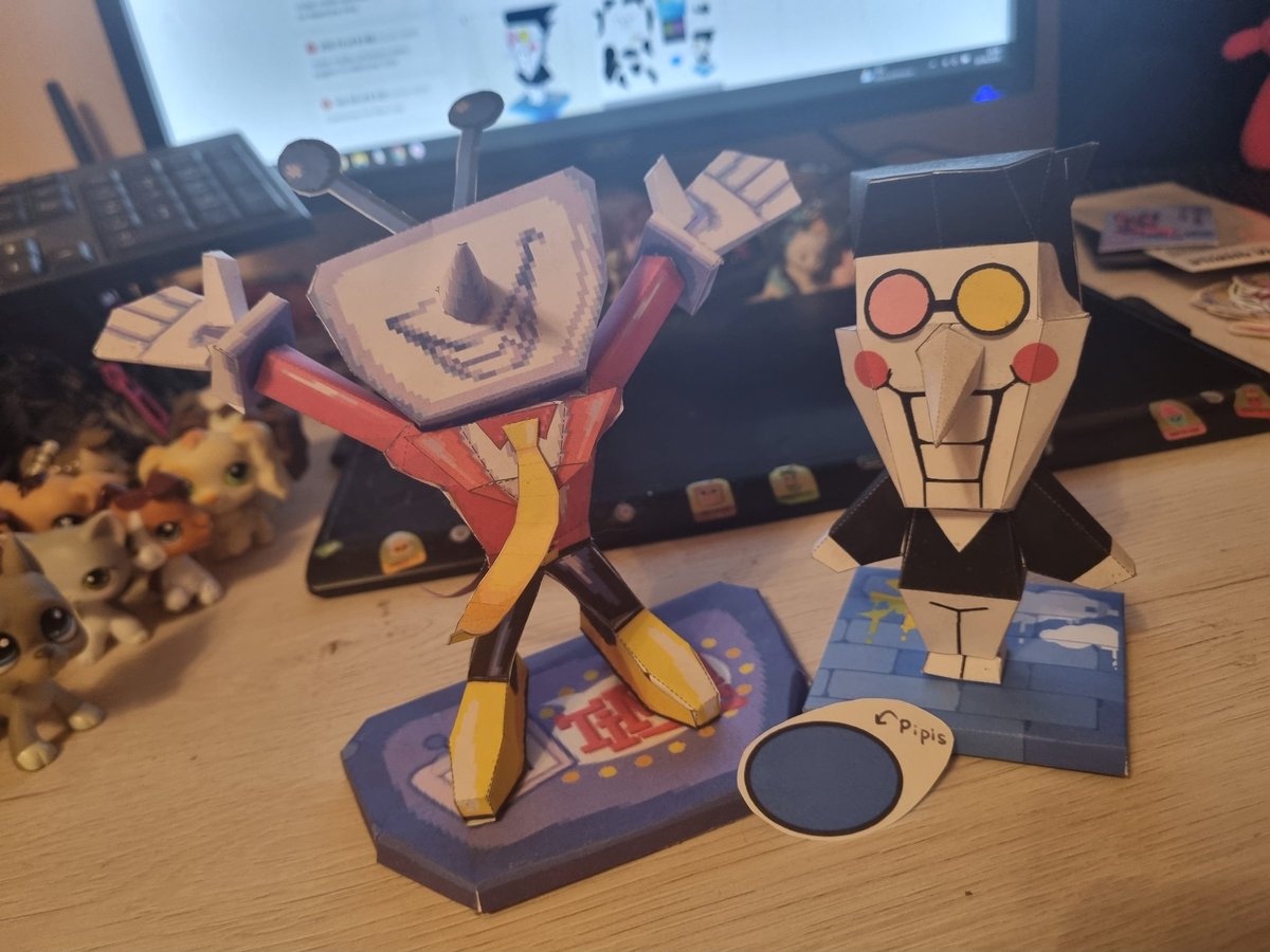 <a href="/KetDarkDragon/">KDD (сомм status in biо)</a> YAHHOOO THANK YOU FOR MAKING THESE!!! crt and his ugly ass ex now forever in my room, love them to death..