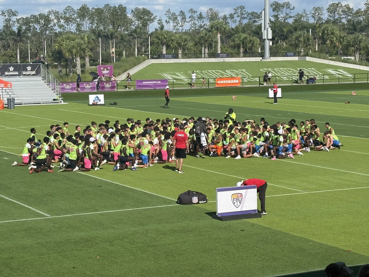 MicahAntoun's tweet image. What&apos;s up Naples...Let&apos;s Work! 
@FBUcamp @AWilliamsUSA @Shaun_Rut #QB #FBU #class29 #117fbu #national #TOPGUN